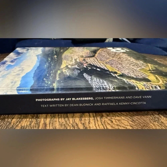 New Unopened Lockn' Music Festival Book - Volume 3 2017/2018 - Picture 3 of 6